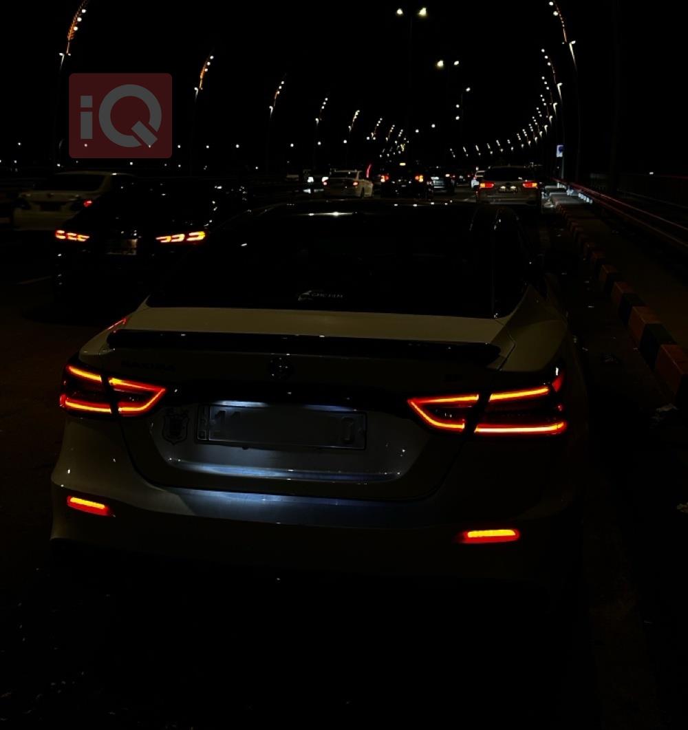 نيسان ماكسيما